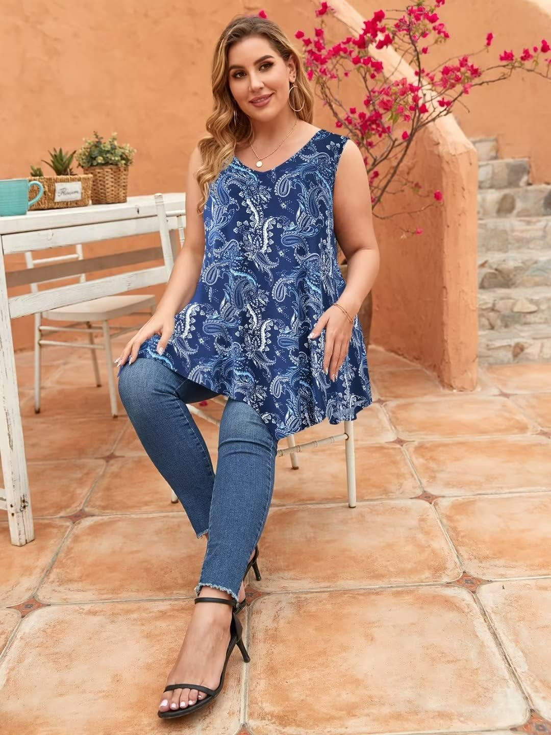 plus Size Tank Tops for Women V Neck T Shirts Summer Sleeveless Tunic Tops Loose Fit Flowy Blouse