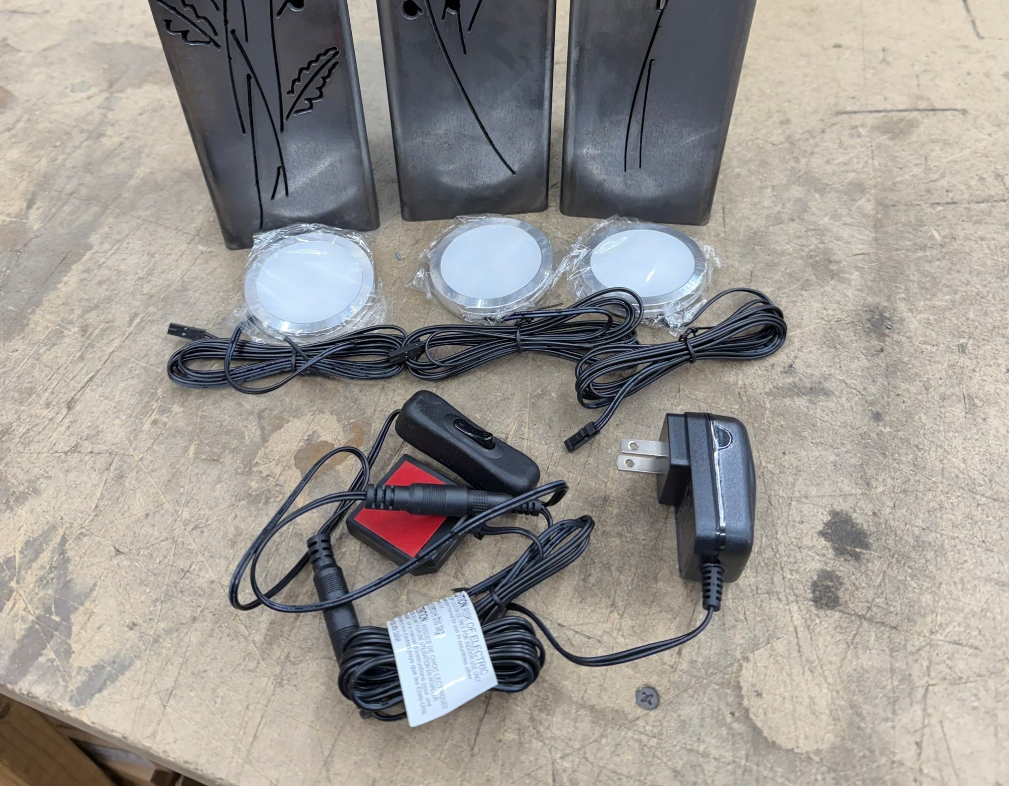 Glowing Daisies Indoor Luminary | Multiple Sizes